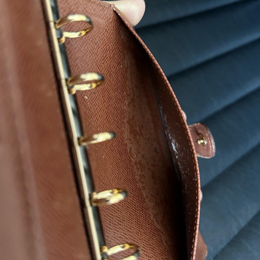 Louis Vuitton Monogram Agenda - Picture 10 of 13